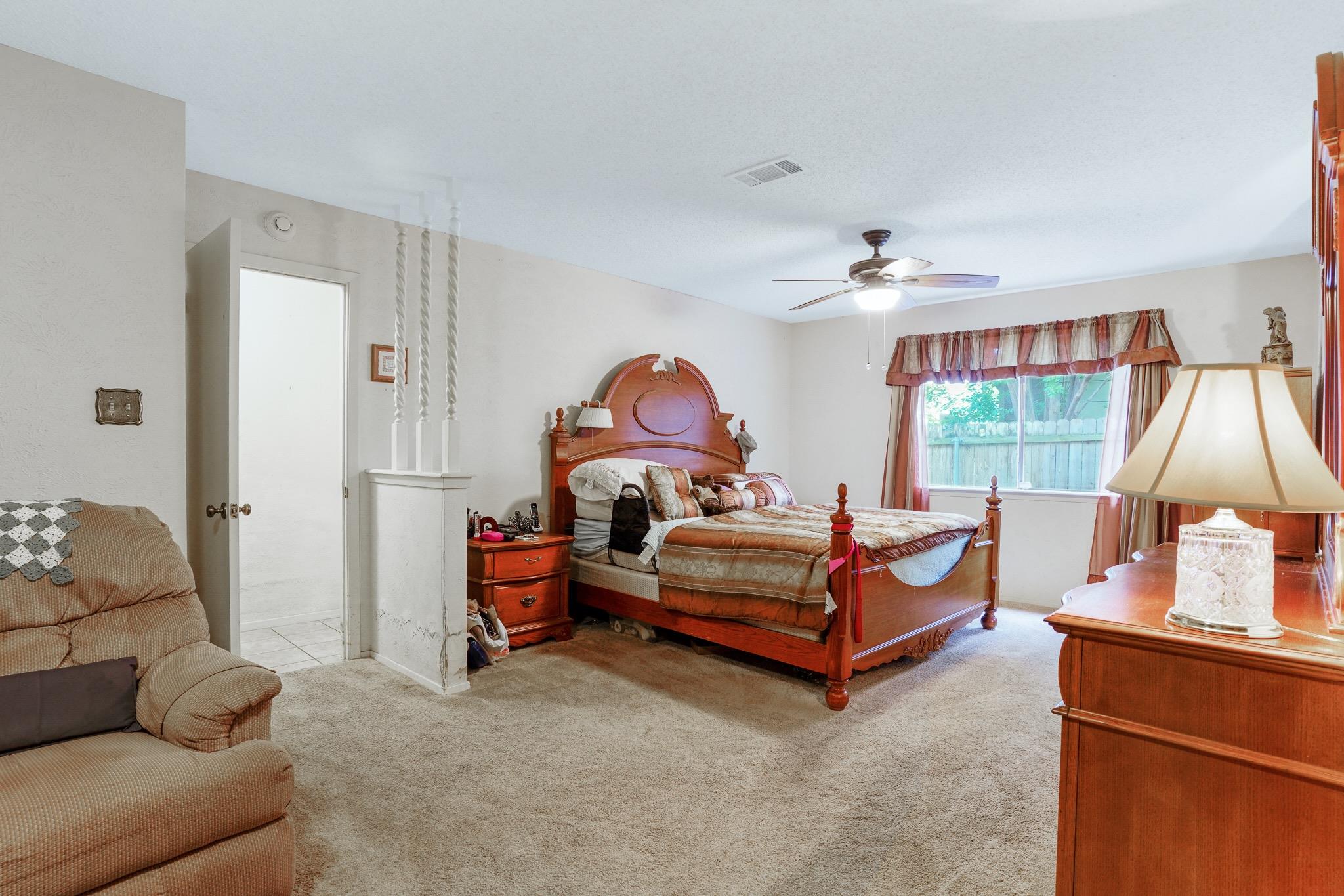 11002 Alhambra DR