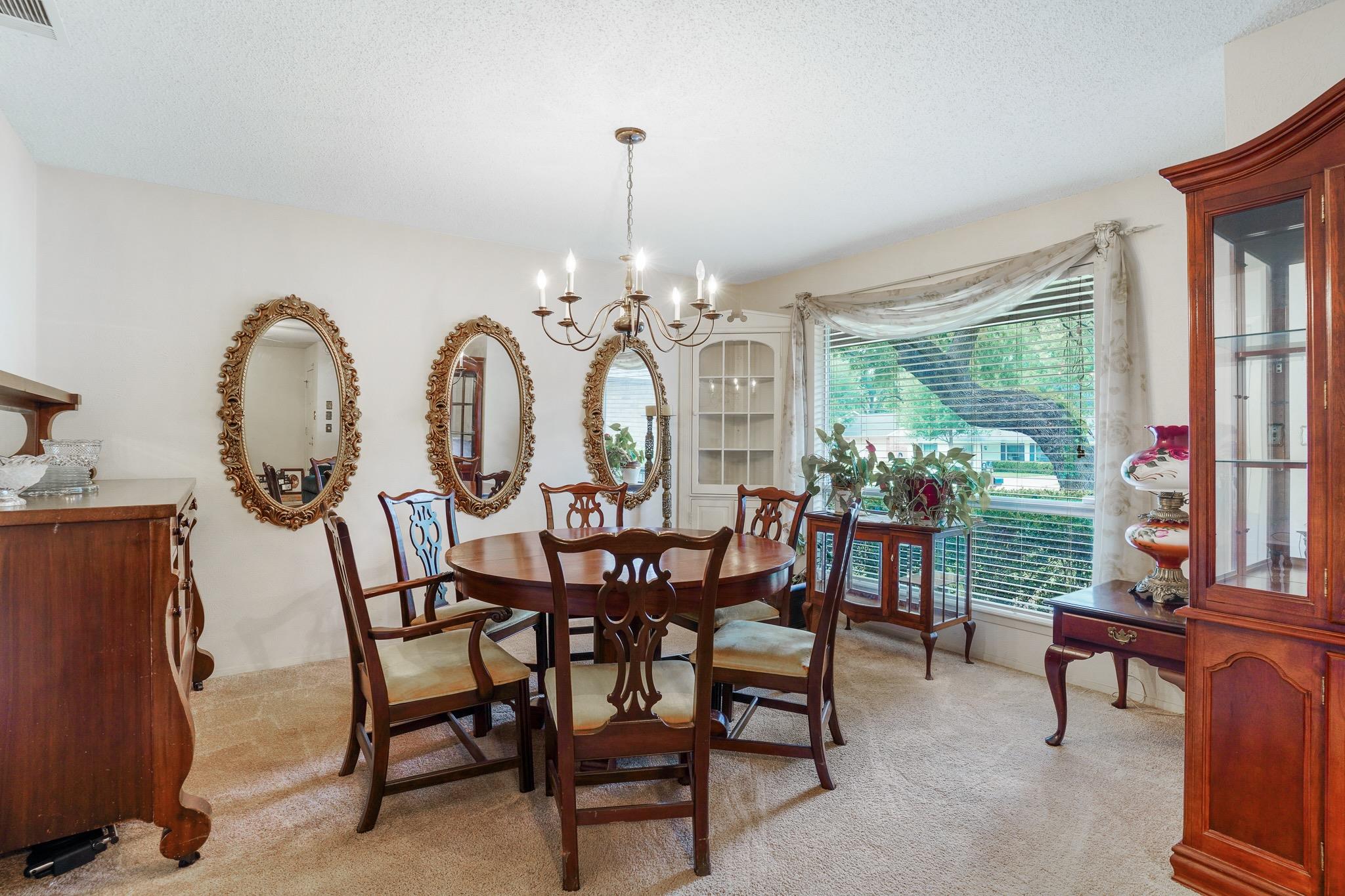 11002 Alhambra DR
