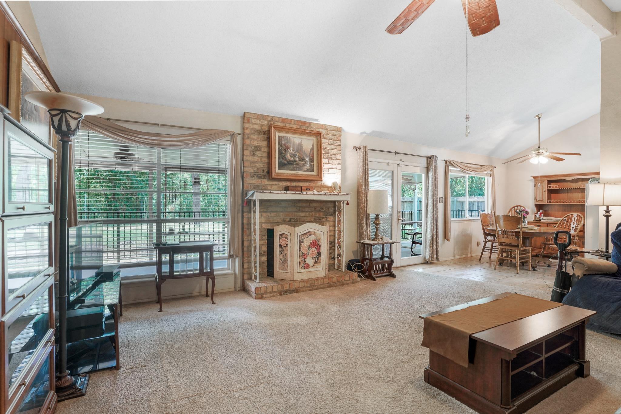 11002 Alhambra DR