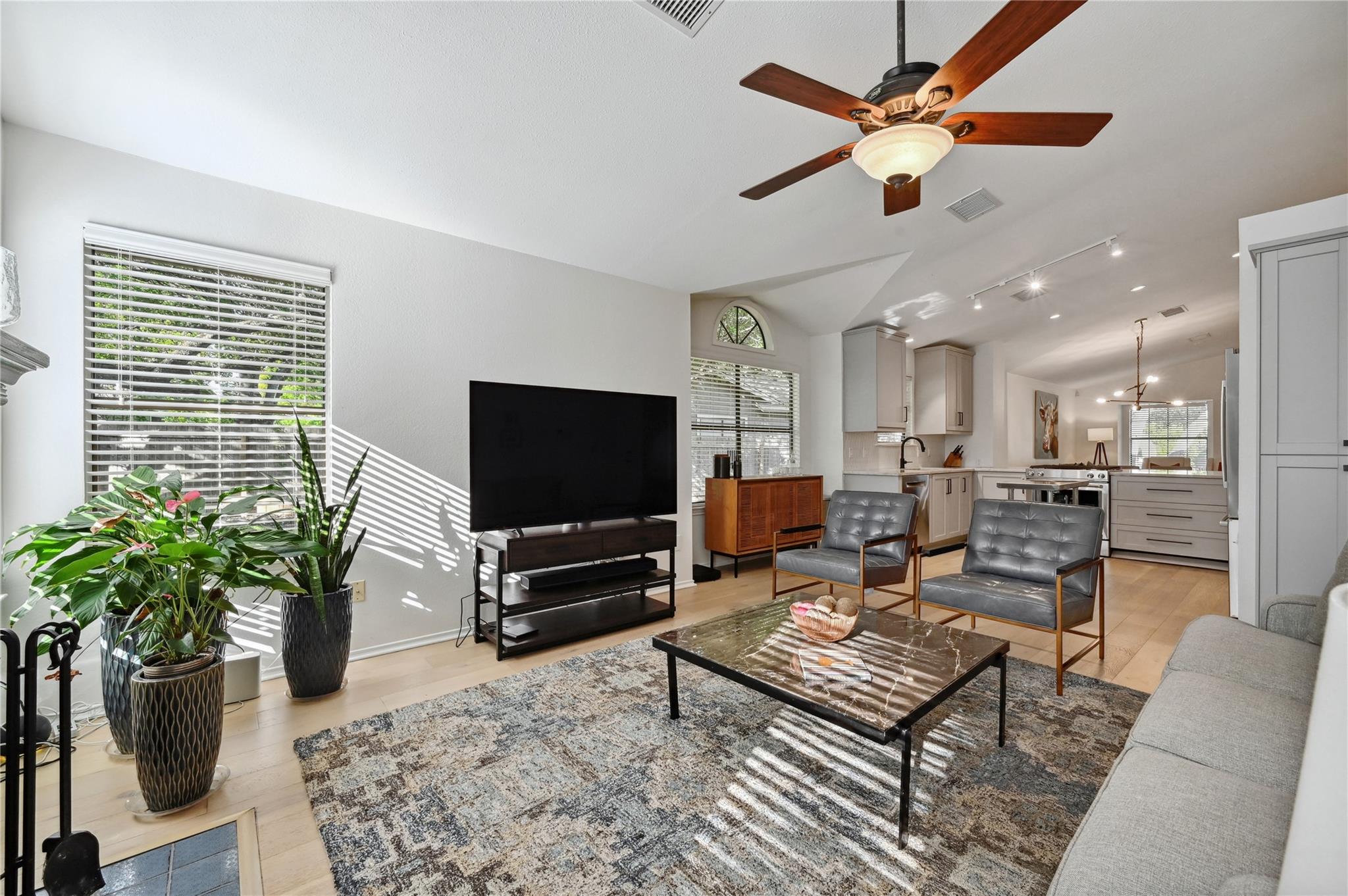 7101 Rock Springs CV