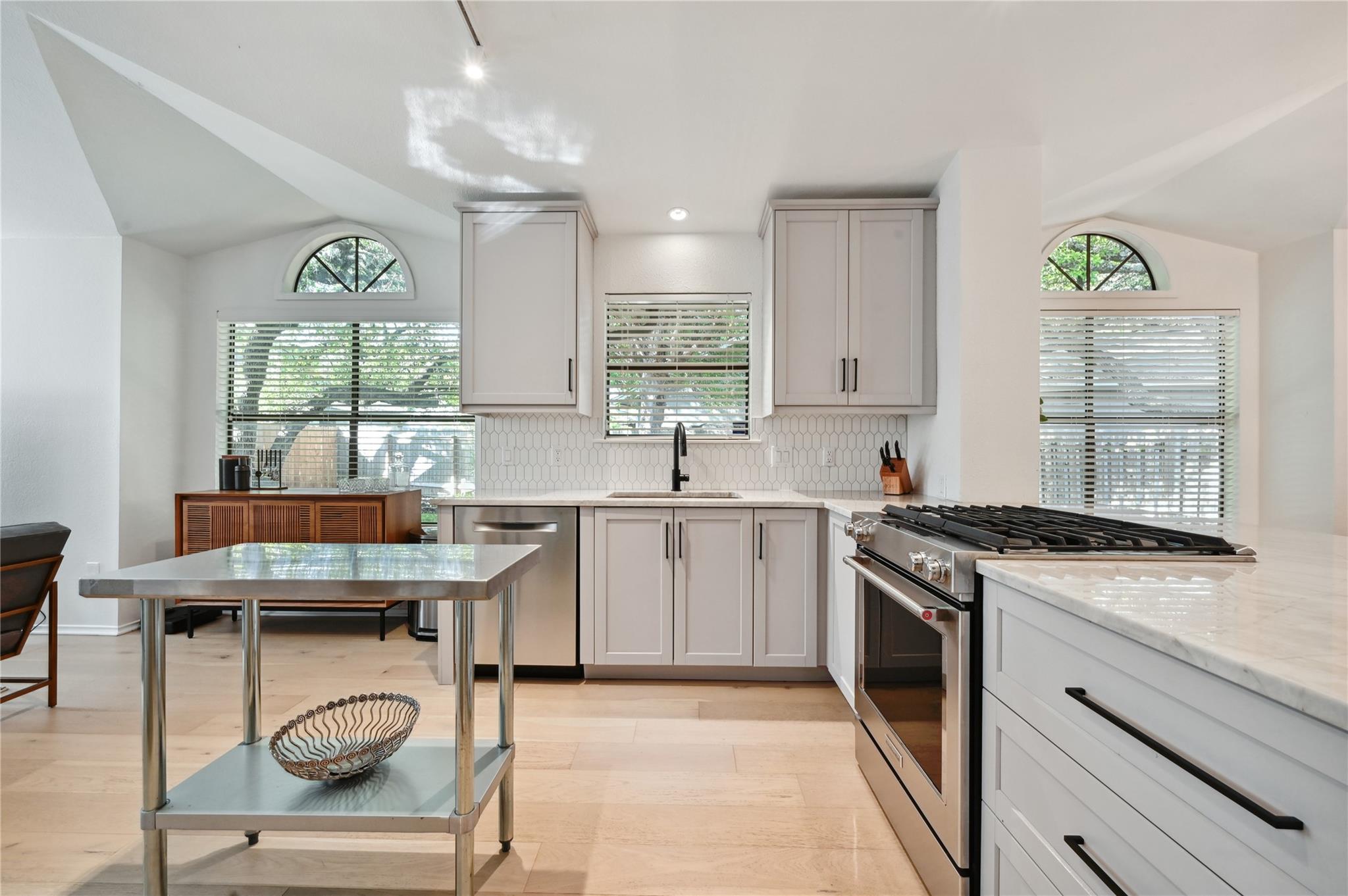 7101 Rock Springs CV