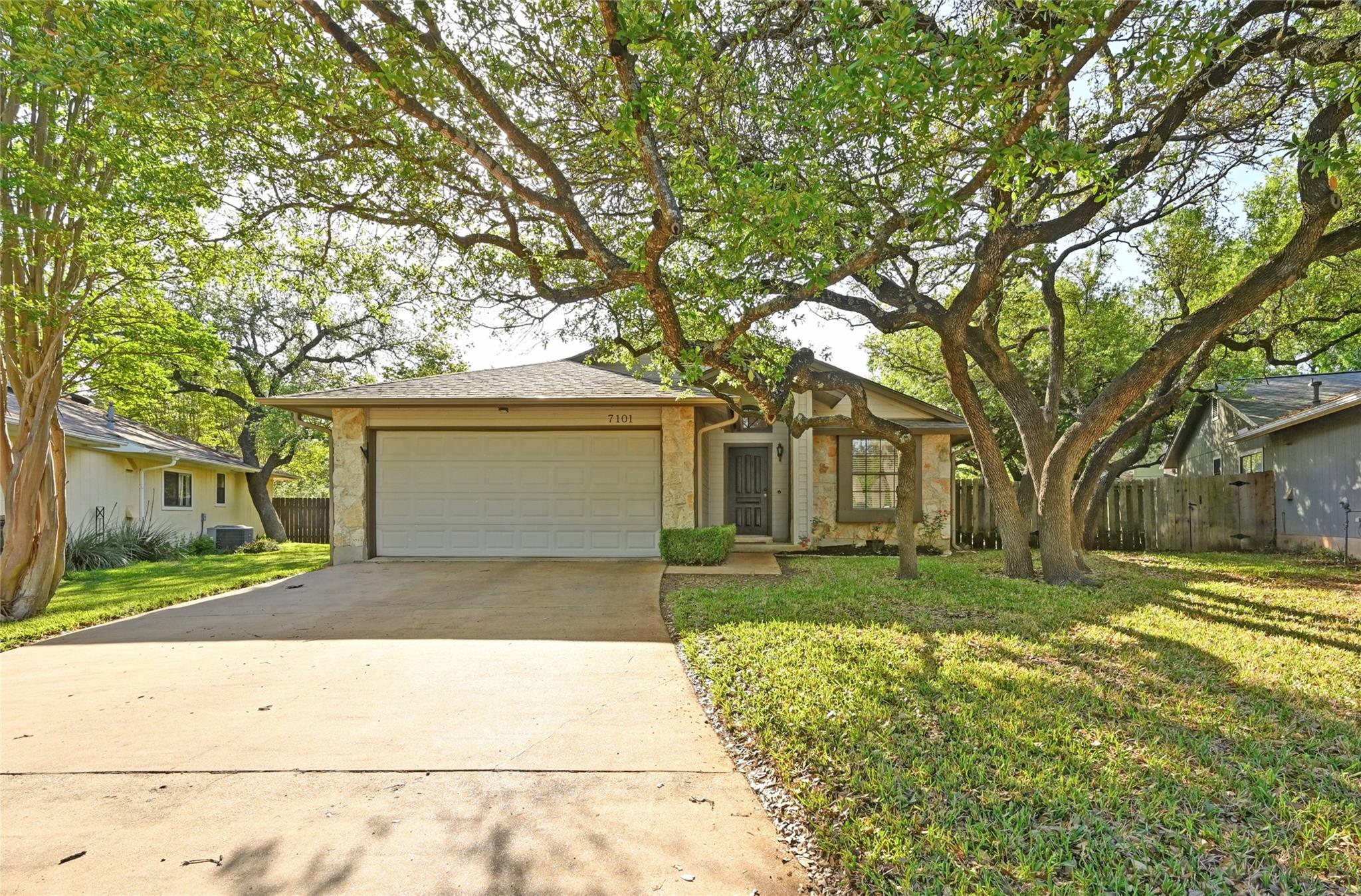 7101 Rock Springs CV