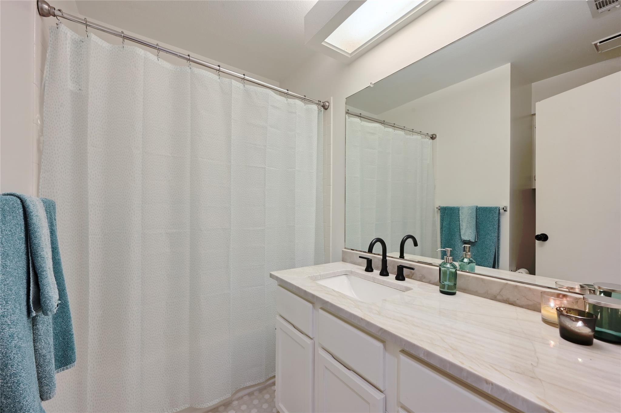 7101 Rock Springs CV