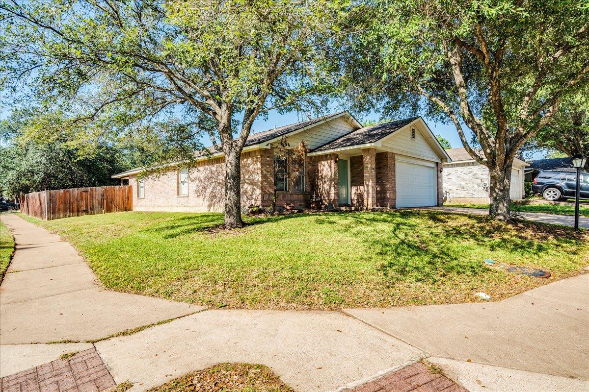 1701 Friars Tale LN