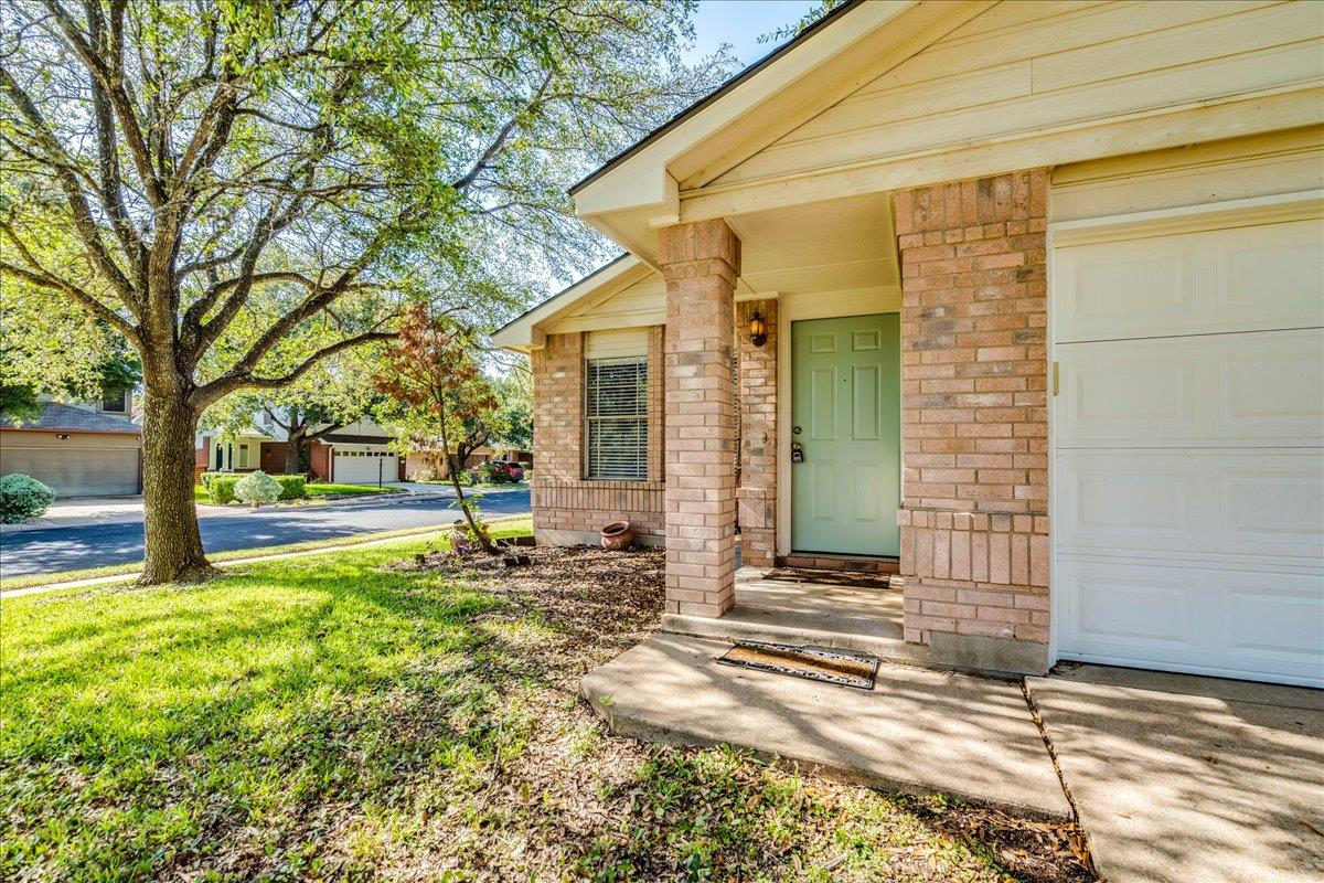1701 Friars Tale LN