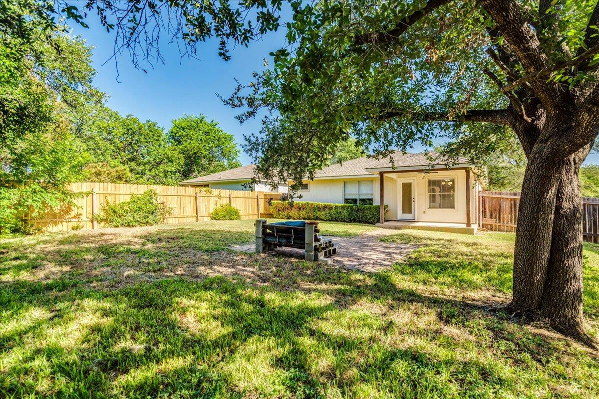 1701 Friars Tale LN