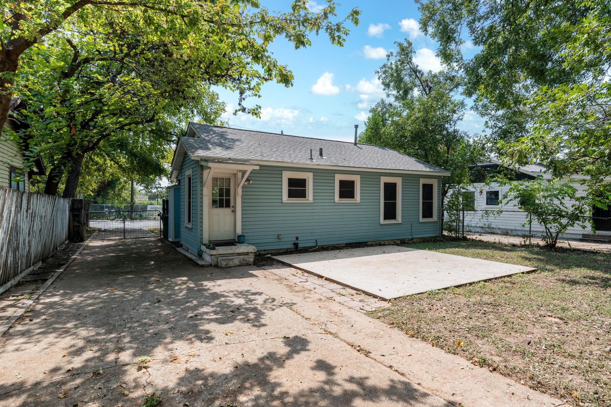 746 Springdale Road 02041403110000 RD