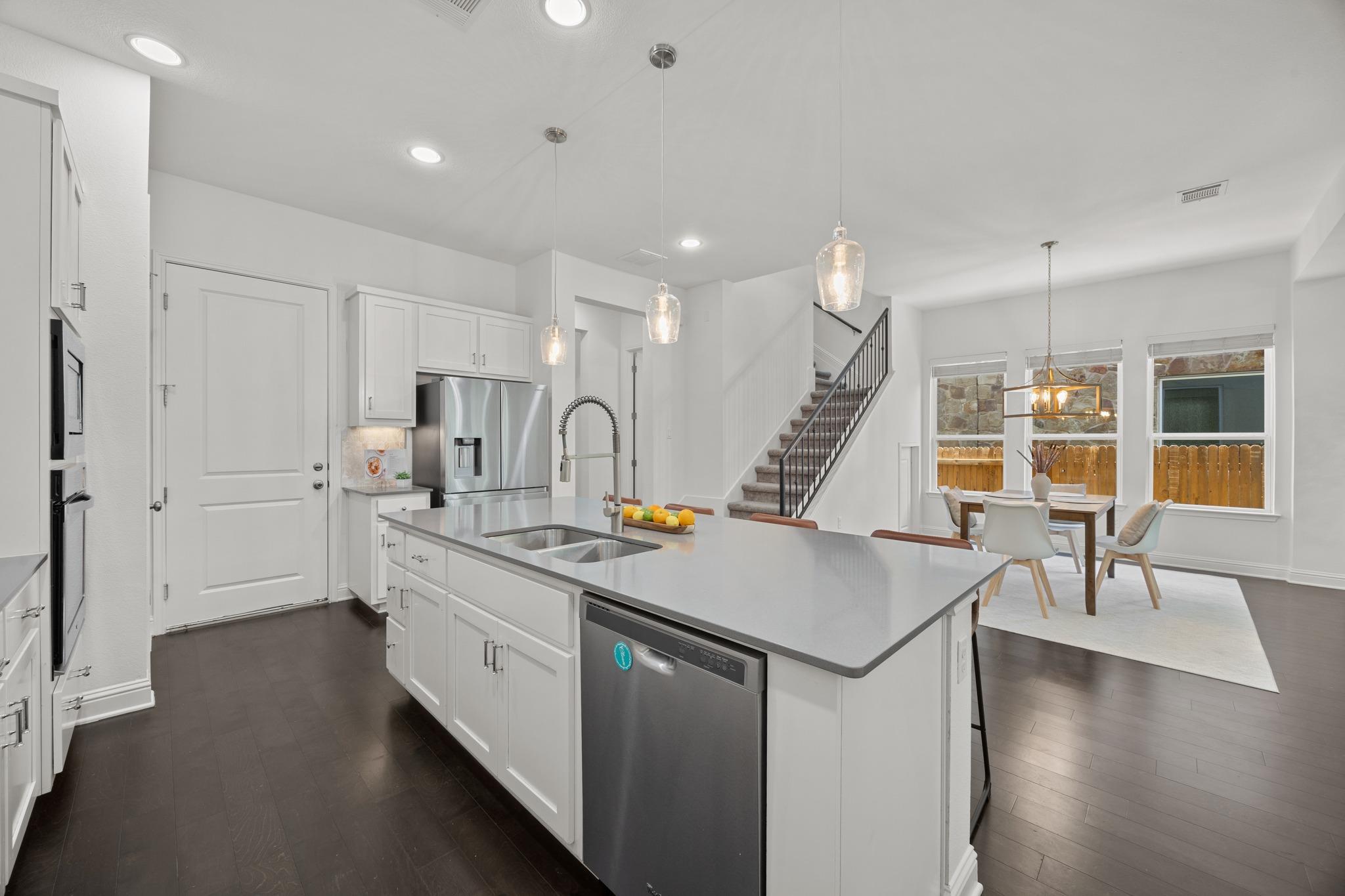 5305 Mandevilla DR