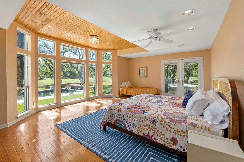 24 Country Oaks DR