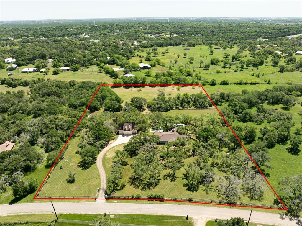 24 Country Oaks DR
