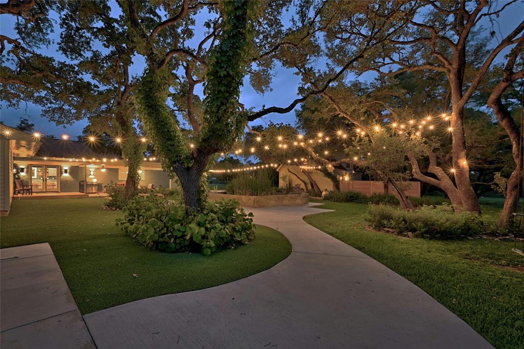 24 Country Oaks DR