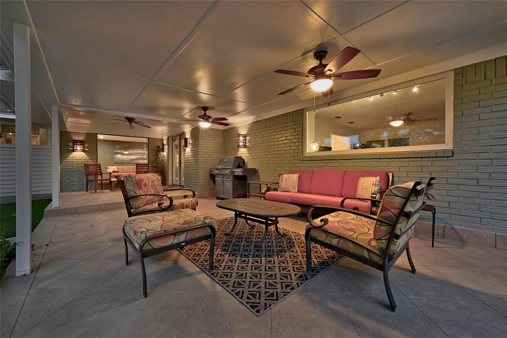 24 Country Oaks DR