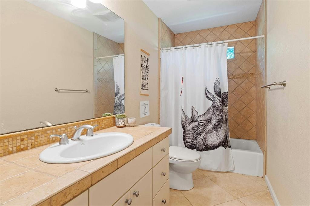 24 Country Oaks DR