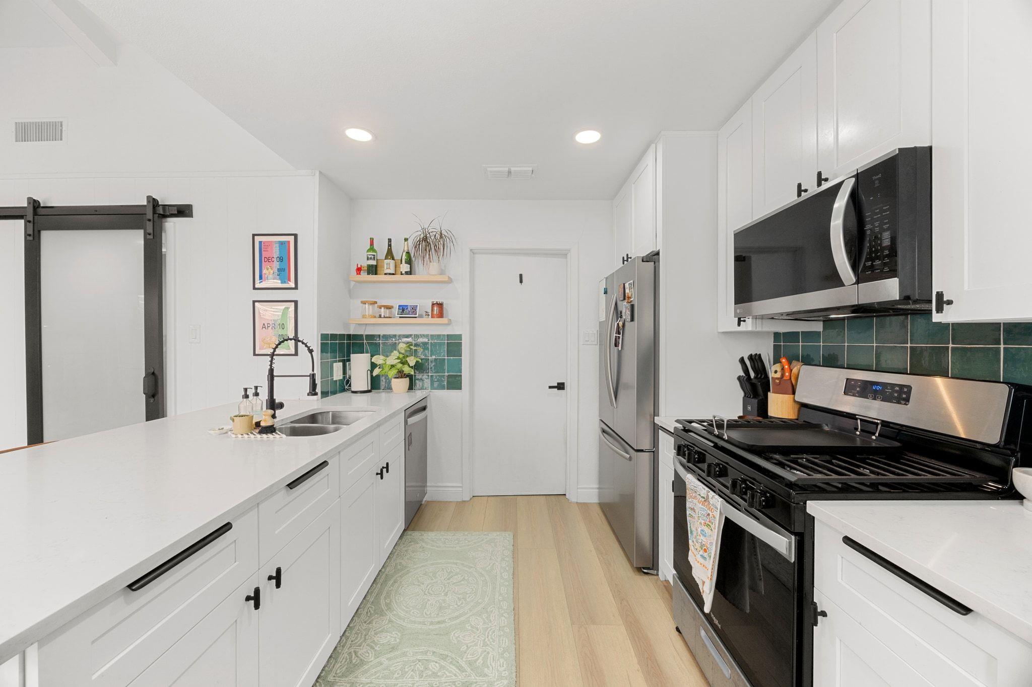 1514 Desert Quail LN