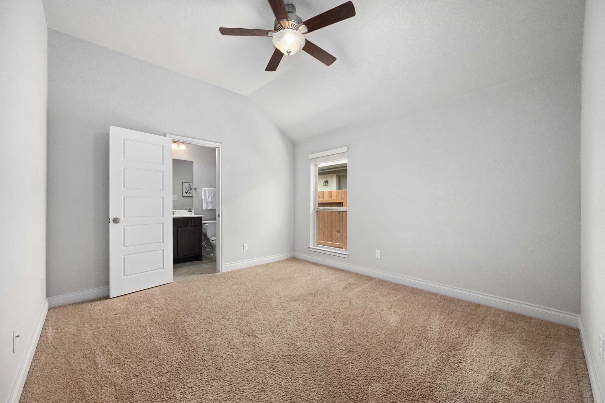 321 La Grotta LN