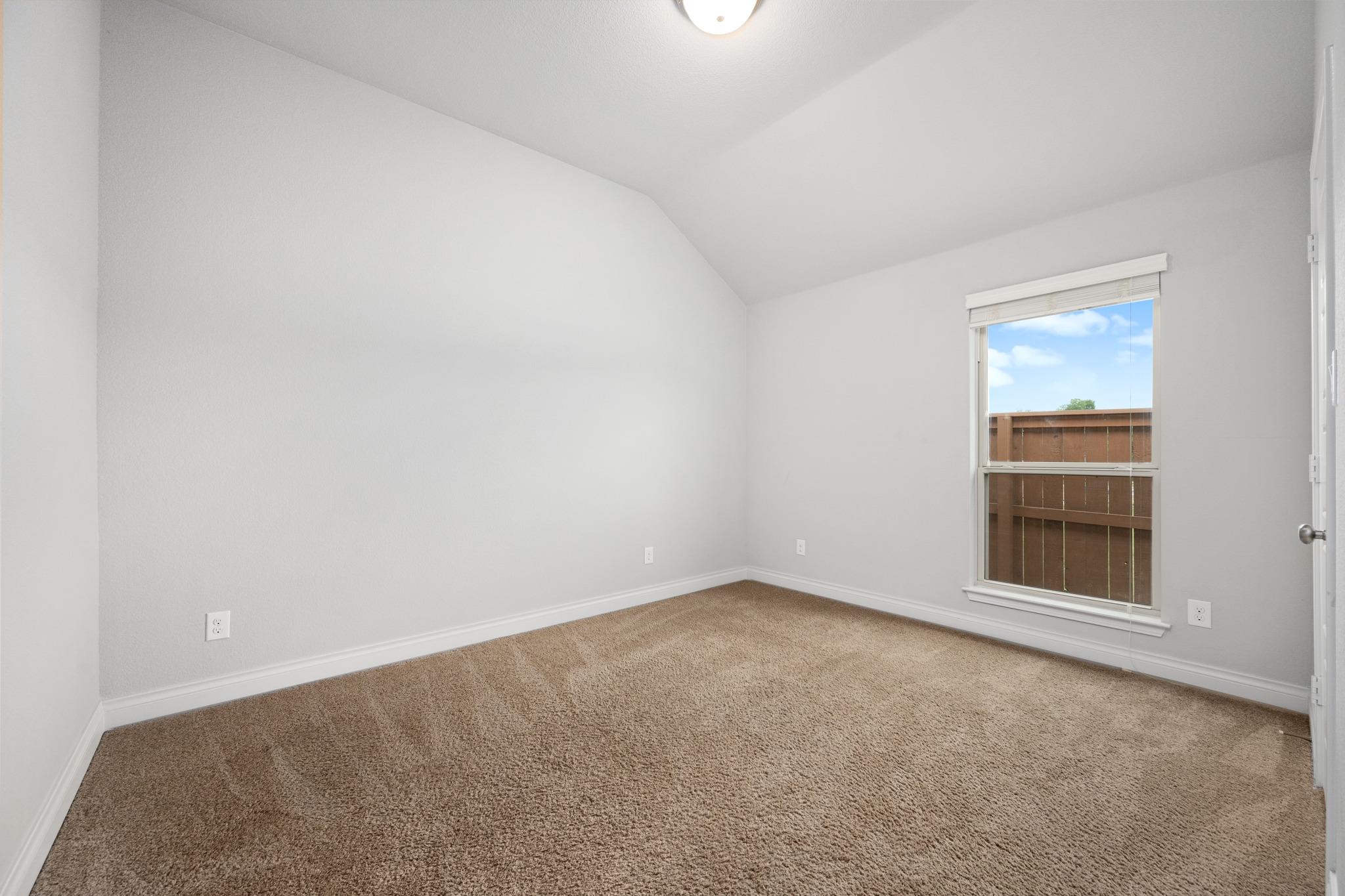 321 La Grotta LN