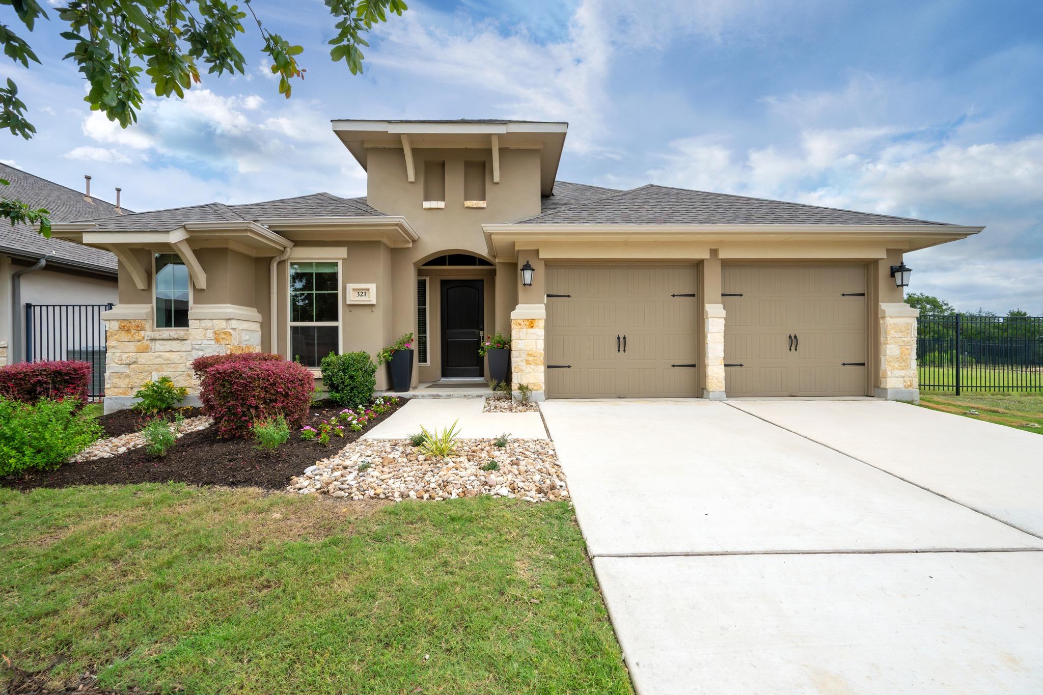 321 La Grotta LN