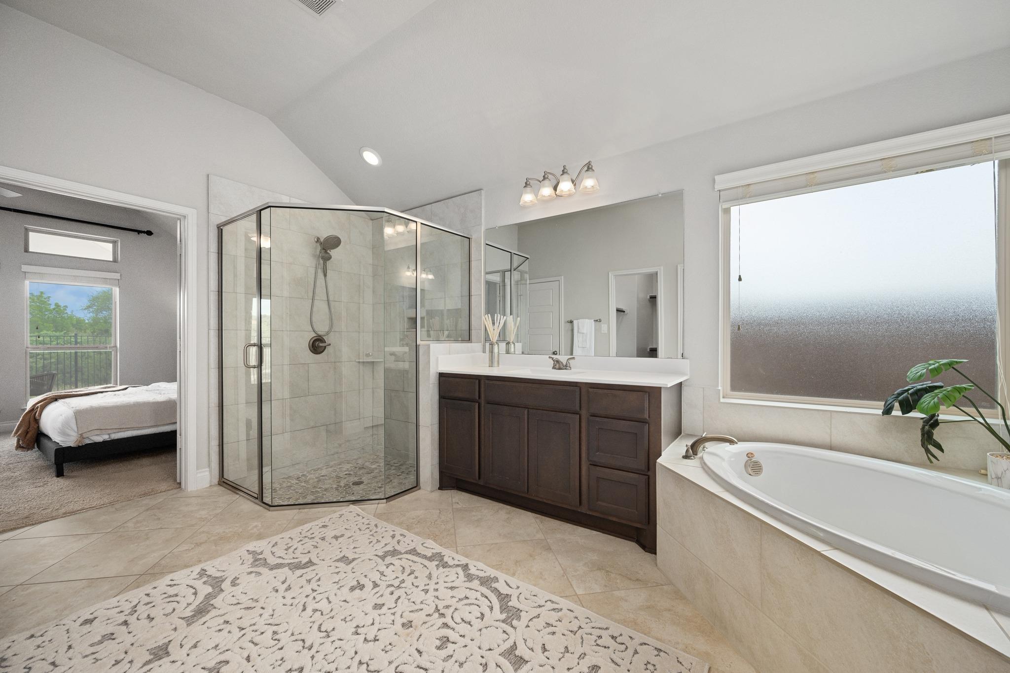 321 La Grotta LN
