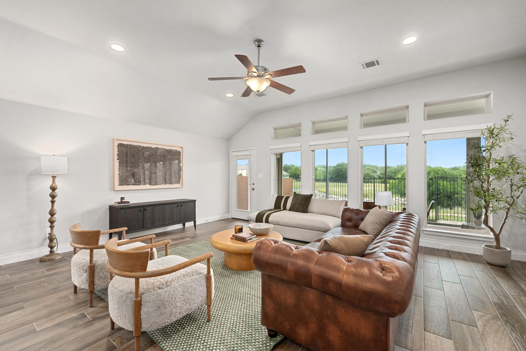 321 La Grotta LN