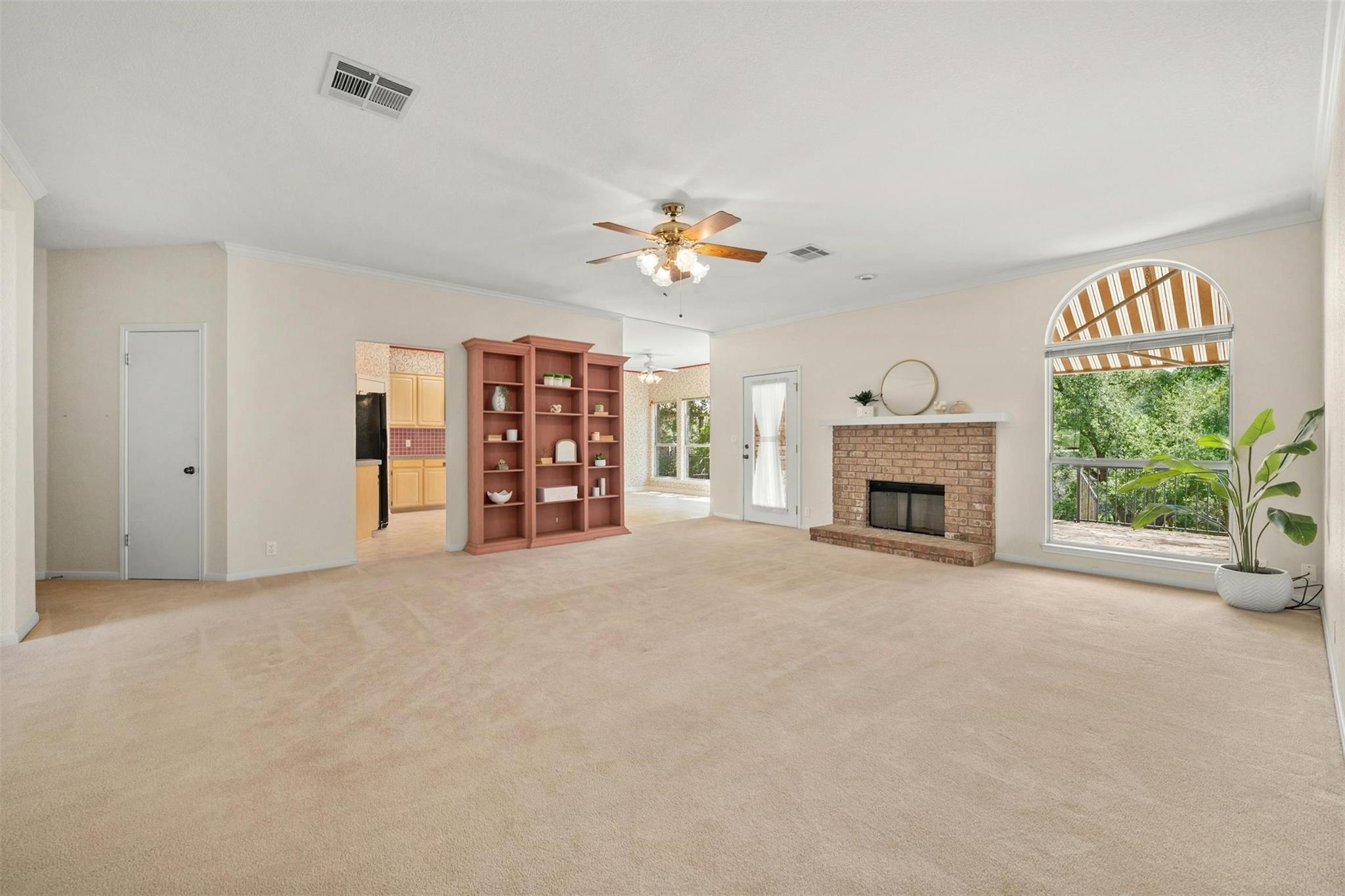 807 Palos Verdes DR
