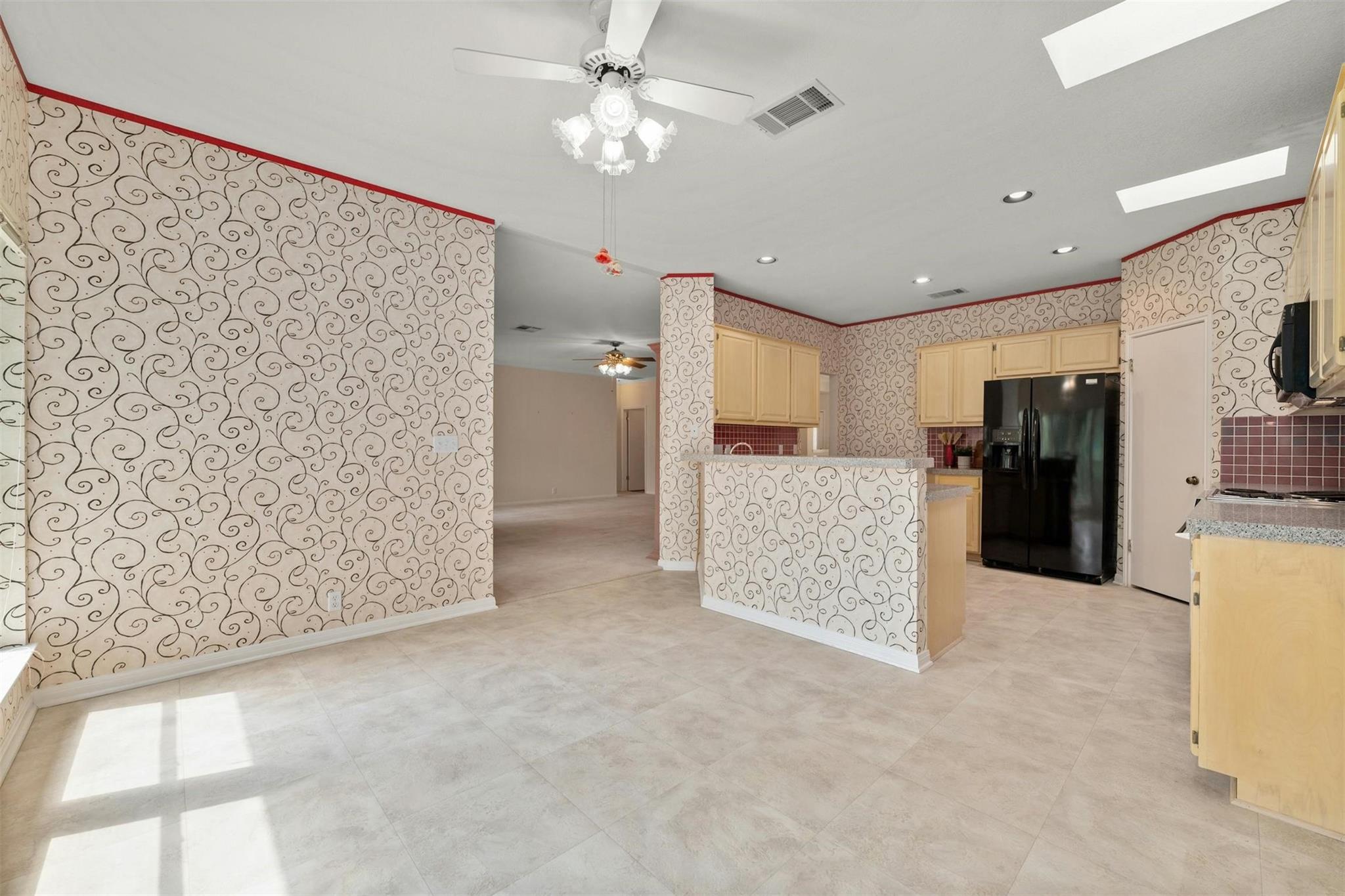 807 Palos Verdes DR