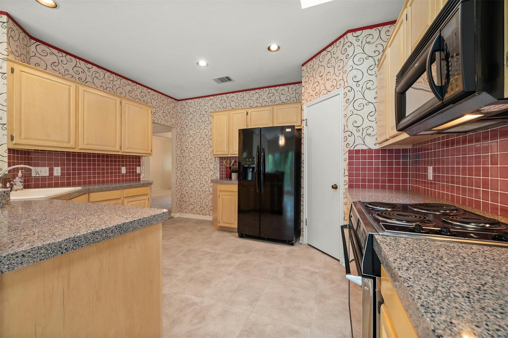807 Palos Verdes DR