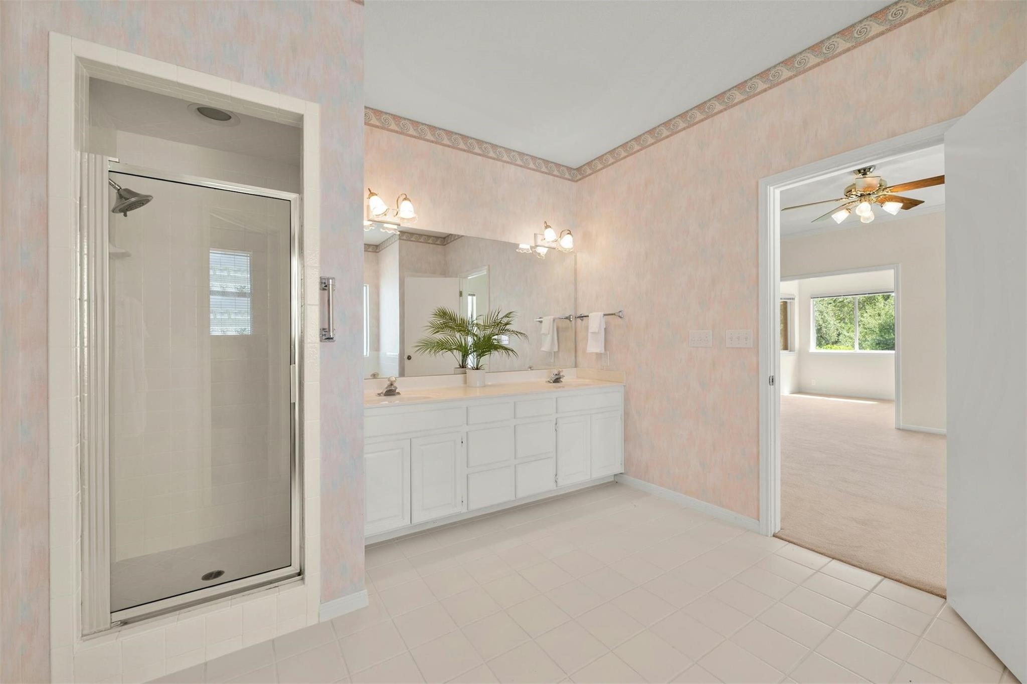 807 Palos Verdes DR