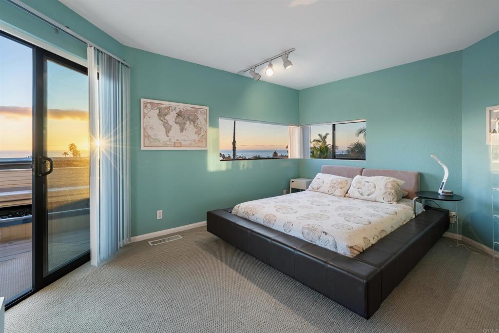 2112 Cambridge Avenue