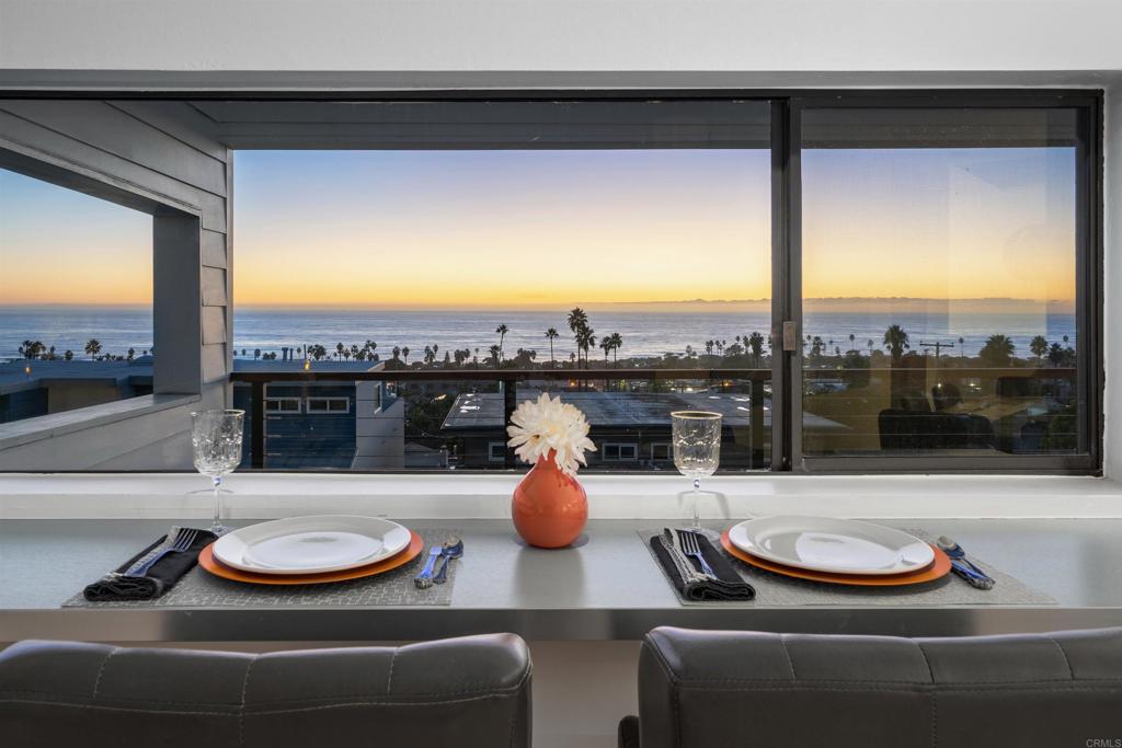 2112 Cambridge Avenue