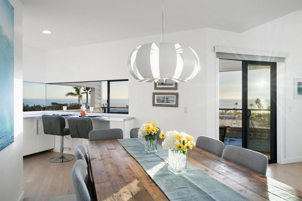 2112 Cambridge Avenue