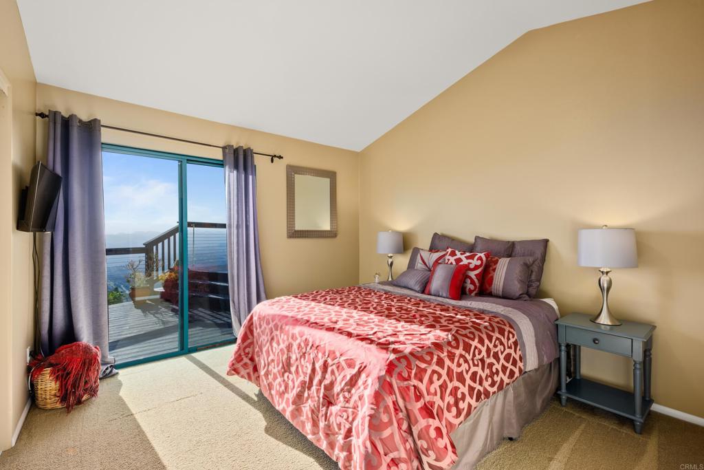 3351 Red Mountain Heights Drive