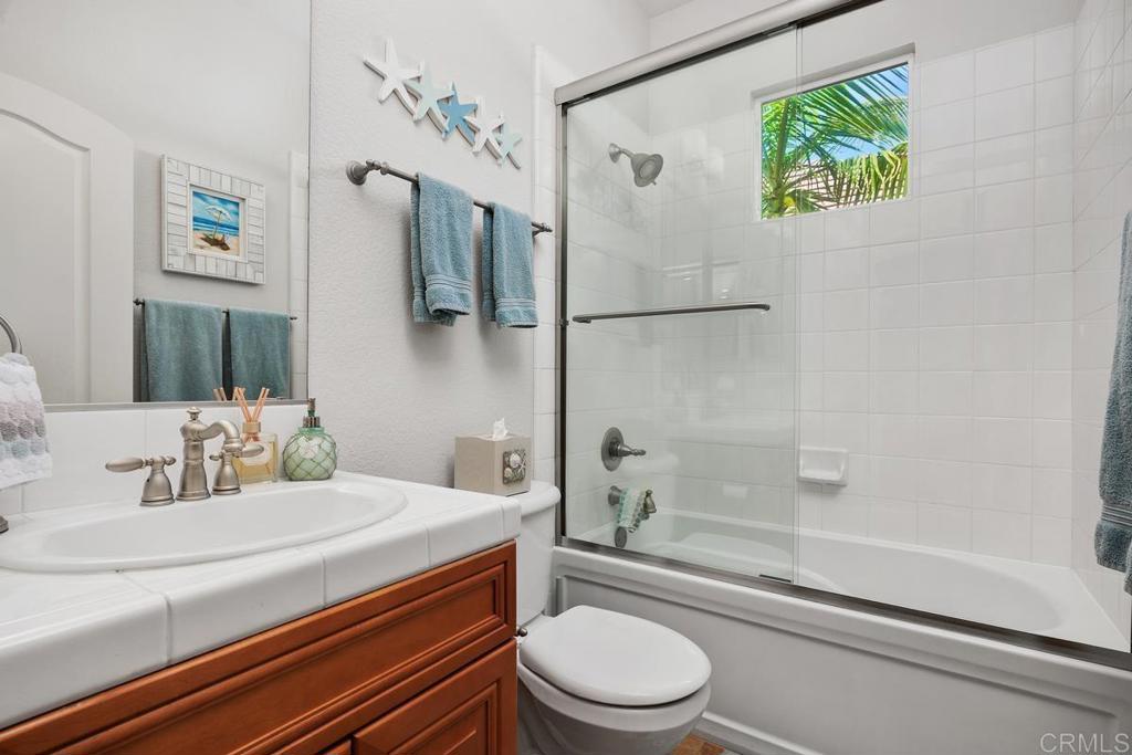 3239 AVENIDA LA CIMA