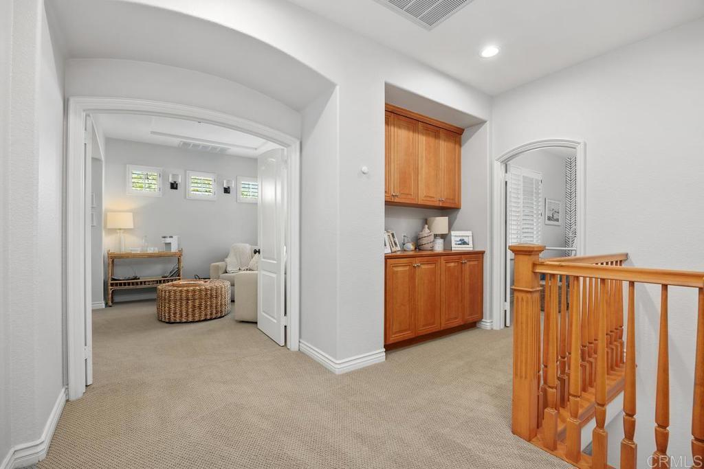 3239 AVENIDA LA CIMA