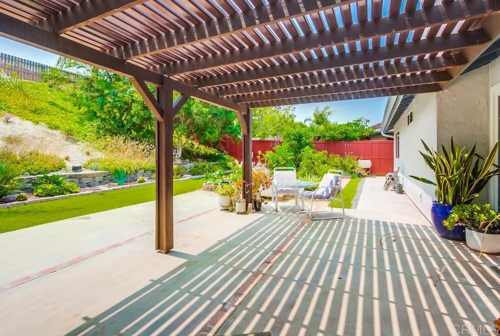 4867 Meadowbrook Drive