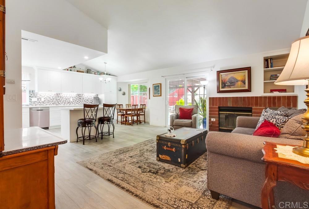 4867 Meadowbrook Drive