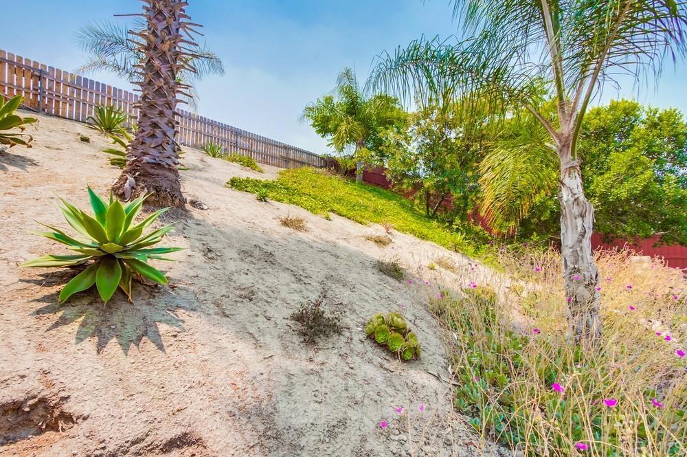 4867 Meadowbrook Drive