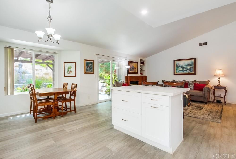 4867 Meadowbrook Drive