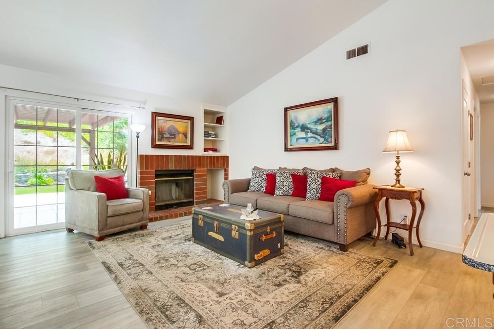 4867 Meadowbrook Drive