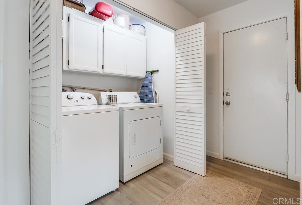 4867 Meadowbrook Drive