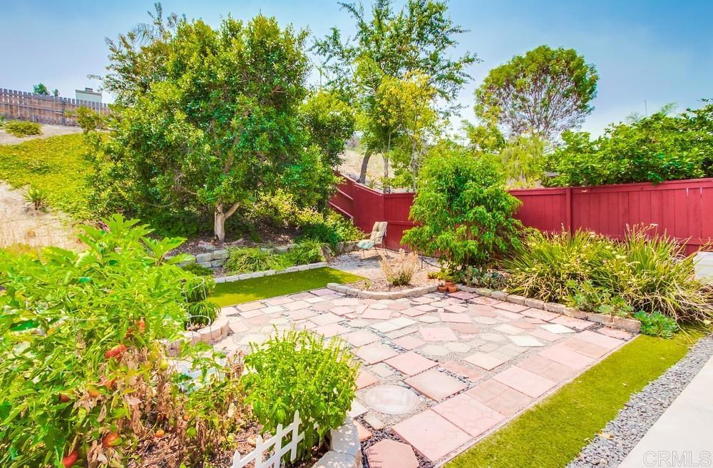 4867 Meadowbrook Drive