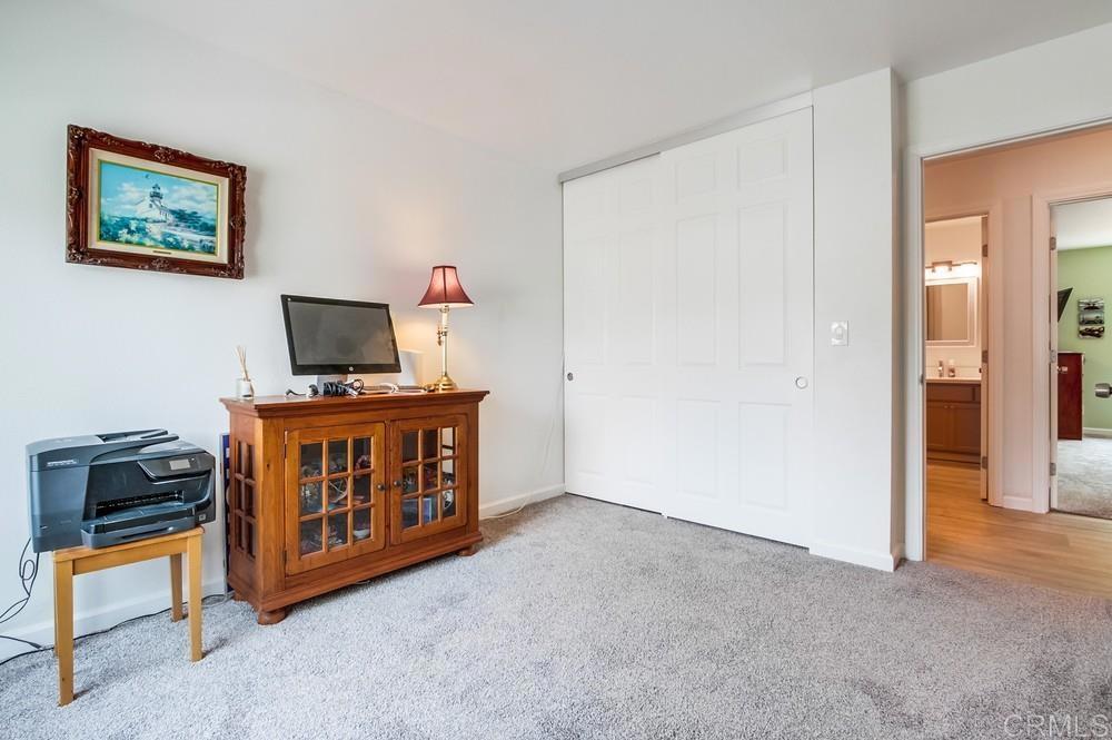 4867 Meadowbrook Drive