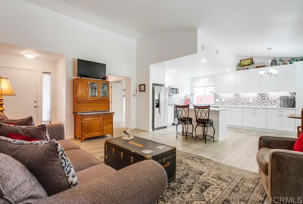 4867 Meadowbrook Drive