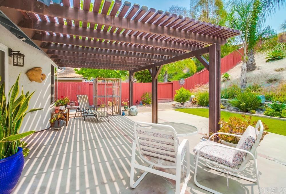 4867 Meadowbrook Drive