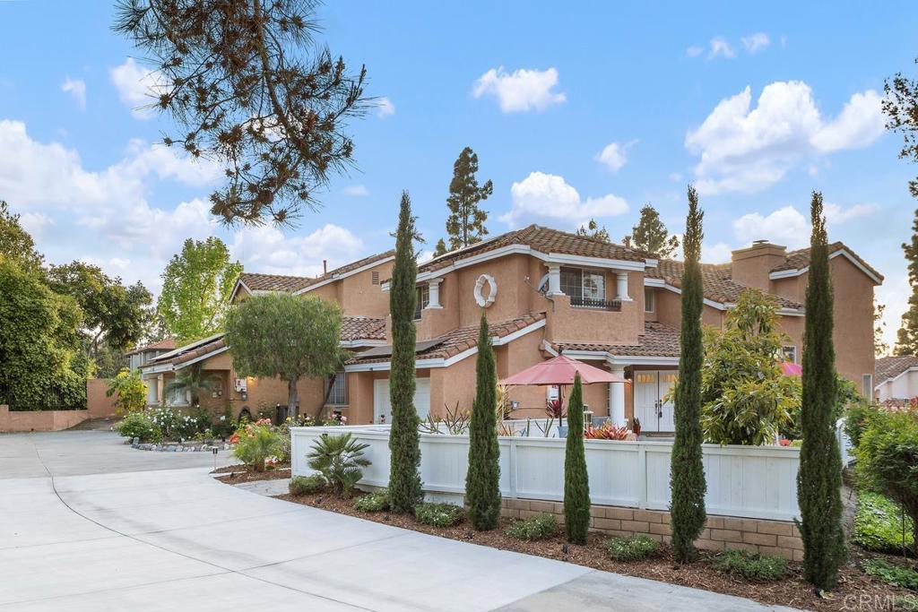 1512 Golfcrest Place