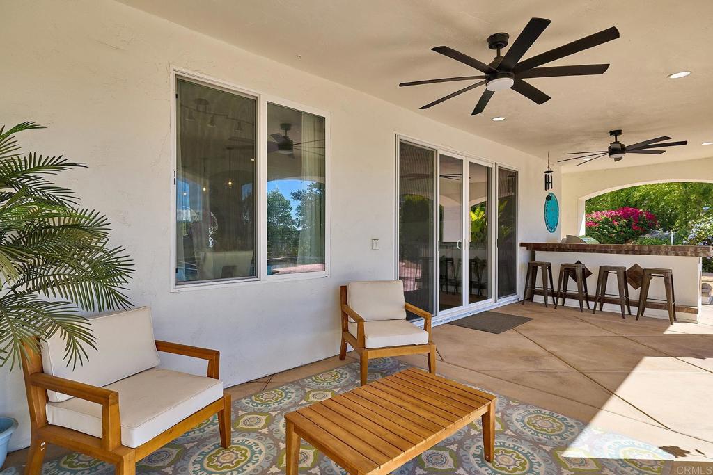 2869 Dos Lomas Place