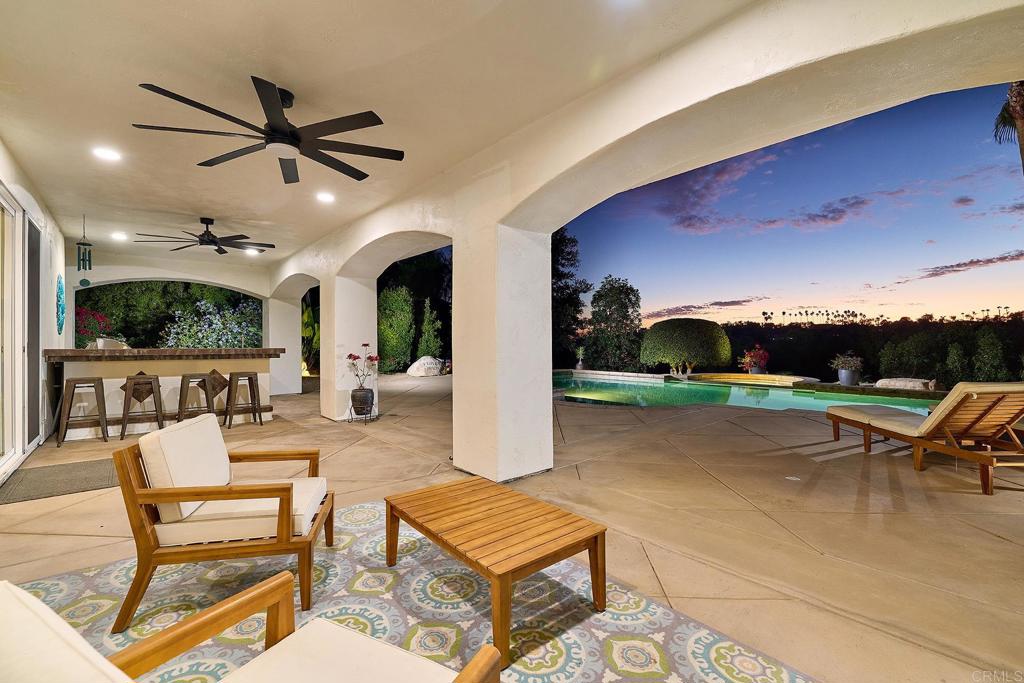 2869 Dos Lomas Place