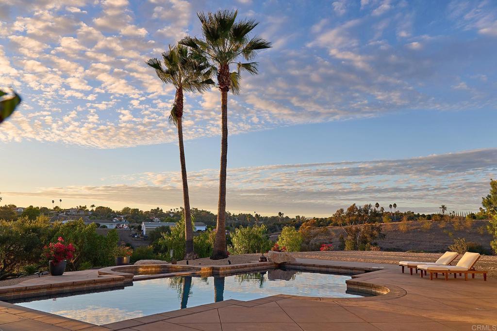 2869 Dos Lomas Place