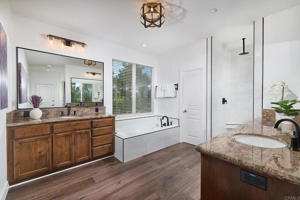 2869 Dos Lomas Place