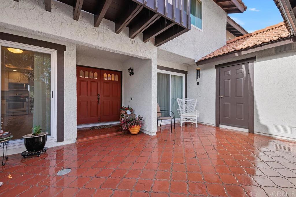 2062 AVENUE OF THE TREES