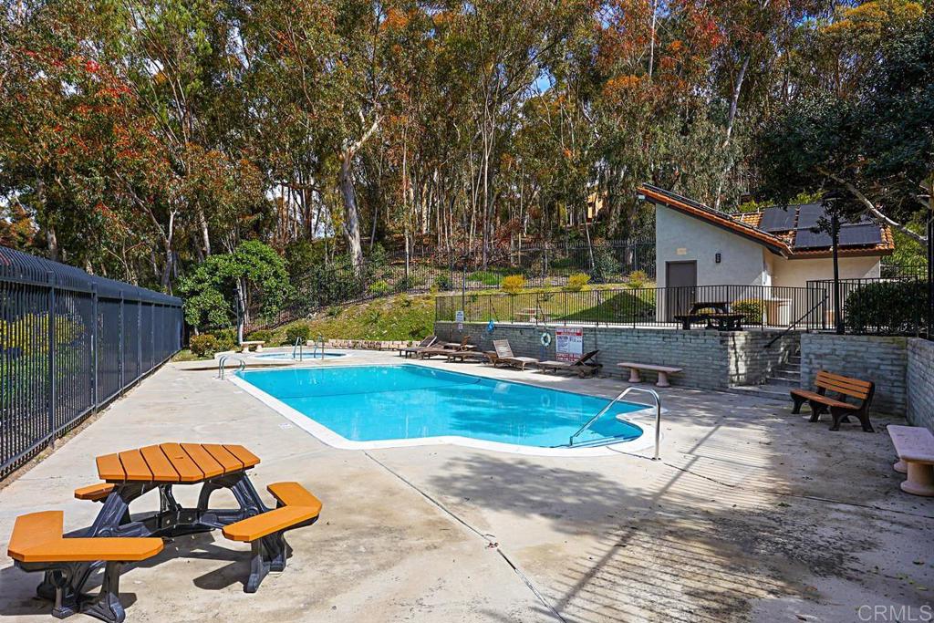 2062 AVENUE OF THE TREES